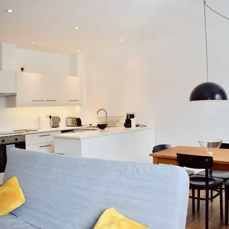 Chic 1 Bedroom Flat In The Heart Of City دبلن